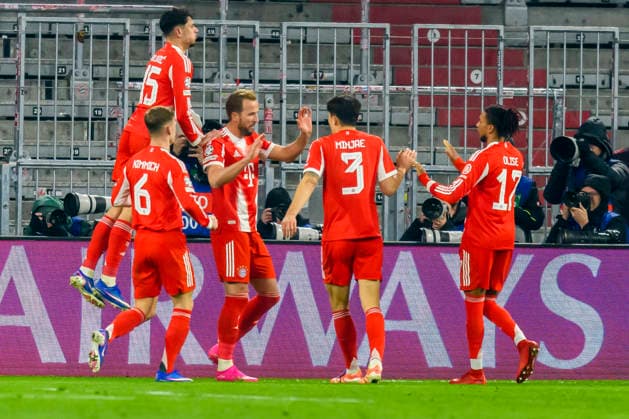 GER, UEFA CL, FC Bayern Muenchen GER vs Royale Union Saint Gilloise BEL 21 01 2026, Allianz Arena, Muenchen, GER, UEFA CL, FC Bayern Muenchen GER vs Royale Union Saint Gilloise BEL , UEFA regulations prohibit any use of photographs as image sequences and or quasi video, im Bild Jubel nach dem Tor zum 1 0 durch Harry Kane FCB 9 mit Aleksandar Pavlovi Pavlovic FCB 45 Joshua Kimmich FCB 6 Min jae Kim FCB 3 Michael Olise FCB 17 nordphotoxGmbHx xStraubmeier nph00004