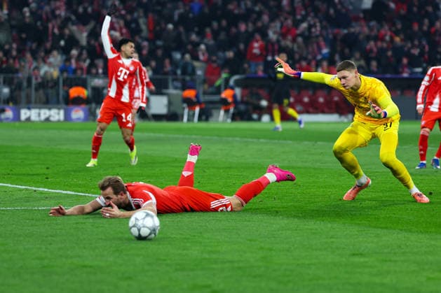 Soccer Champions League Matchday 7 FC Bayern Munich Union Saint Gilloise on 21 01 2026 at the Allianz Arena in Munich Kjell Scherpen Saint Gilloise , left Harry Kane Munich , right xMSx