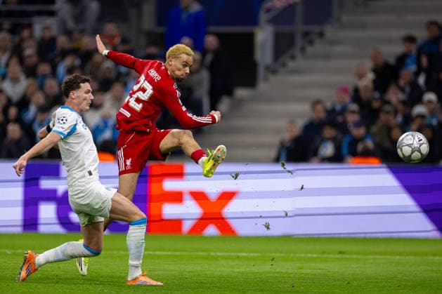Football - UEFA Champions League - League Phase - Olympique de Marseille v Liverpool FC MARSEILLE, FRANCE - Wednesday, January 21, 2026: Liverpool s Hugo Ekitike with an attempt on goal during the UEFA Champions League match between Olympique de Marseille and Liverpool FC at the Stade VÃ lodrome. (Photo by David Rawcliffe Propaganda) MARSEILLE Stade VÃ lodrome BOUCHES-DU-RHÃ NE FRANCE  Copyright: xDavidxRawcliffex P2026-01-21-Marseille_Liverpool-102