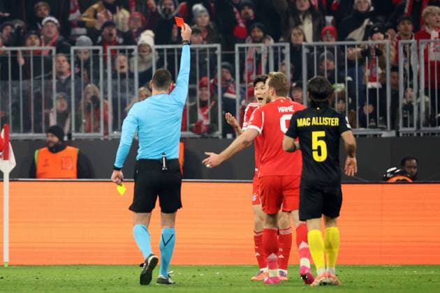 MUNICH - Minjae Kim of FC Bayern Munich receives a red card during the Champions League match between FC Bayern Munich and Royale Union Saint-Gilloise on January 21, 2026, at the Allianz Arena in Munich, Germany. BART STOUTJESDIJK ANP UEFA Champions League 2025 26 League Phase MD7 2025-2026 xVIxANPxSportx xBartxStoutjesdijkxIVx 548190018 originalFilename: 548190018.jpg