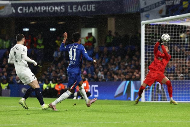 Chelsea v Pafos, Champions League EstÃªvao of Chelsea shot is saved by Jay Gorter of Pafos during the Champions League match between Chelsea and Pafos at Stamford Bridge, London, UK on 21 January 2026. London Stamford Bridge Greater London UK Editorial use only , Copyright: xPaulxPhelanx PSI-23600-0032