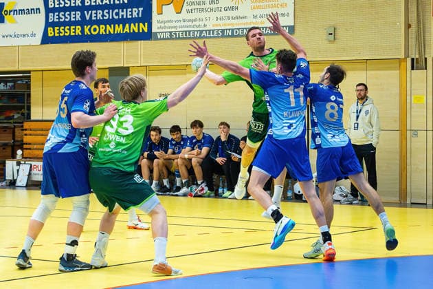 21 01 2026, xovx, Handball Testspiel Handball Bundesliga, HSG Wetzlar TV Großwallstadt v l Axel Skaarnaes TV Großwallstadt , Jona Schoch HSG Wetzlar , Georg Löwen HSG Wetzlar , Dominik Mappes HSG Wetzlar , Ole Klimpke TV Großwallstadt , Maxim Schalles TV Großwallstadt Wetzlar Dutenhofen Sporthalle Dutenhofen Hessen Deutschland DE