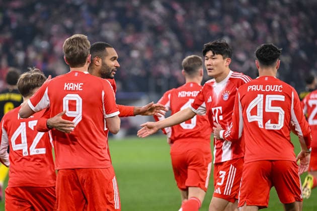 Harry Kane FC Bayern München celebrates after scoring his team s second goal with teammates during the UEFA Champions League 2025 26 League Phase MD7 match between FC Bayern München and R Union Saint Gilloise at Football Arena Munich on January 21, 2026 in Munich, Germany Photo by Harry Langer DeFodi Images