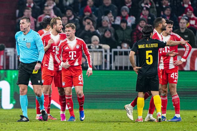 2026-01-21 FC Bayern München v R. Union Saint-Gilloise - UEFA Champions League 2025 26 League Phase MD7 MUNICH, GERMANY - JANUARY 21: referee Rade Obrenovic shows the second yellow card to Minjae Kim of FC Bayern Munchen during the UEFA Champions League 2025 26 League Phase MD7 match between FC Bayern M++nchen and R. Union Saint-Gilloise at Football Arena Munich on January 21, 2026 in Munich, Germany. Munich Football Arena Munich Germany Content not available for redistribution in The Netherlands directly or indirectly through any third parties. Copyright: xAndrexWeeningx