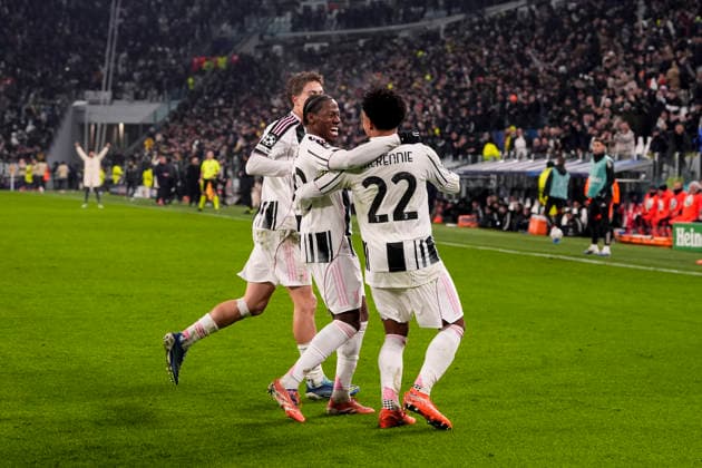 JuventusÕ Weston McKennie celebrates after scoring the 2-0 goal for his team during the Uefa Champions League soccer match between Juventus and Benfica at the Allianz Stadium in Turin, League phase Matchday 7, north west Italy - January 21, 2026. - Soccer  Copyright: xFabioxFerrari LaPressex