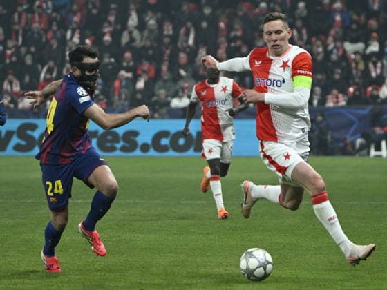 Eric Gercia of Barcelona, left, and Lukas Provod of Slavia in action during the Champions League 7th round match Slavia Praha vs FC Barcelona, Barca in Pilsen, Czech Republic, January 21, 2026. (CTKxPhoto MichalxKrumphanzl) CTKPhotoP2026012110802  CTKPhotoP2026012110802