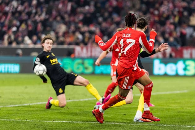 MUNICH, GERMANY - JANUARY 21: Kamiel Van De Perre (Royale Union Saint-Gilloise, 6) penalty scene hand play during the UEFA Champions League match between FC Bayern Munich vs. Royale Union Saint-Gilloise at Allianz Arena on matchday 7 of the UEFA Champions League Season 2025 26 on January 21, 2025 in Munich, Germany. Bavaria Germany Copyright: xSteffiexWunderlx