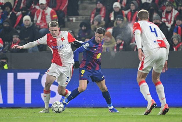 From left Stepan Chaloupek of Slavia and Robert Lewandowski of Barcelona in action during the Champions League 7th round match Slavia Praha vs FC Barcelona, Barca in Pilsen, Czech Republic, January 21, 2026. (CTKxPhoto VitxSimanek) CTKPhotoP2026012111044  CTKPhotoP2026012111044