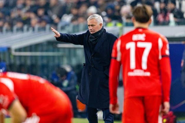 Jose Mourinho seen during Champions League league phase game between Juventus FC and SL Benfica (Maciej Rogowski Ball Raw Images) Turin Juventus Stadium Italy Copyright: xMaciejxRogowskix ROG_JUVvsBEN-141