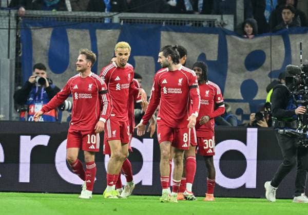 Marseille v Liverpool - UEFA Champions League MARSEILLE, FRANCE - JANUARY 21: Players of Liverpool celebrate after a goal during the UEFA Champions League week 7 football match between Olympique Marseille and Liverpool at Stade Velodrome in Marseille, France, on January 21, 2026. Mustafa Yalcin Anadolu Marseille France. Editorial use only. Please get in touch for any other usage.  Copyright: x2026xAnadoluxMustafaxYalcinx