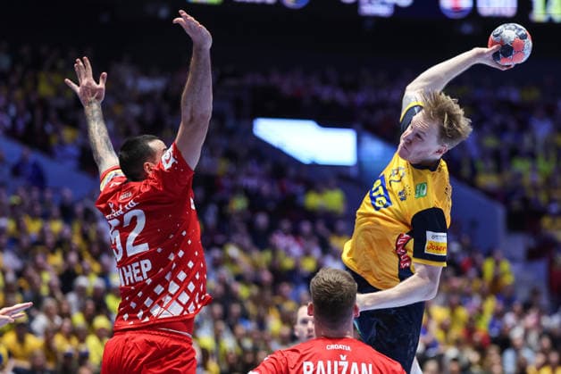 Sweden v Croatia - Men s EHF EURO 2026 MALMO, SWEDEN - JANUARY 21: Eric Johansson of Sweden in action during the Men s EHF Euro 2026 - Preliminary Round - Group E match between Sweden and Croatia at Malmo Arena on January 21, 2026 in Malmo, Sweden.  SanjinxStrukic PIXSELL