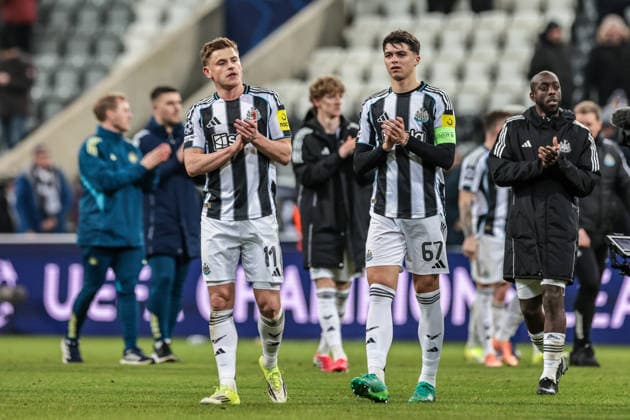UEFA Champions League Matchday 7 of 8 Newcastle United v PSV Eindhoven Harvey Barnes of Newcastle Untied and Lewis Miley of Newcastle Untied applauds the fans after the game during the UEFA Champions League Matchday 7 of 8 Newcastle United v PSV Eindhovenn at St. James s Park, Newcastle, United Kingdom, 21st January 2026 (Photo by Mark Cosgrove News Images) Newcastle St. James s Park Tyne and Wear United Kingdom Copyright: xMarkxCosgrove NewsxImagesx