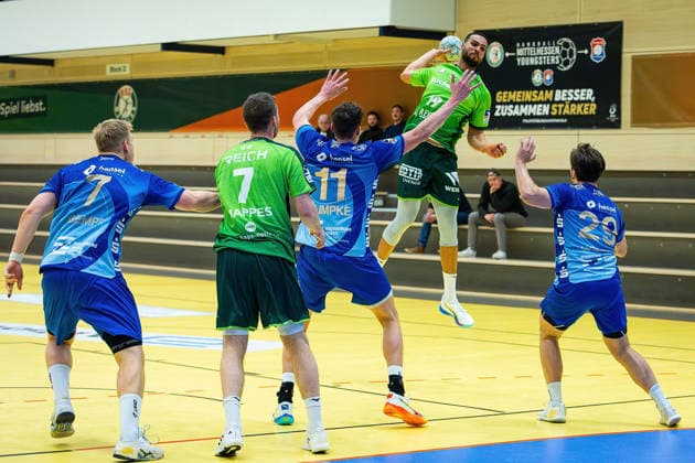 21 01 2026, xovx, Handball Test Match Handball Bundesliga, HSG Wetzlar TV Großwallstadt v l Patrick Gempp TV Großwallstadt , Dominik Mappes HSG Wetzlar , Ole Klimpke TV Großwallstadt , Philipp Ahouansou HSG Wetzlar , Maximilian Horner TV Großwallstadt Wetzlar Dutenhofen Sporthalle Dutenhofen Hessen Deutschland DE