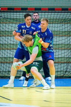 21 01 2026, xovx, Handball Test Match Handball Bundesliga, HSG Wetzlar TV Großwallstadt v l Ole Klimpke TV Großwallstadt , Georg Löwen HSG Wetzlar , Stefan Hanemann TV Großwallstadt , Patrick Gempp TV Großwallstadt Wetzlar Dutenhofen Sporthalle Dutenhofen Hessen Deutschland DE