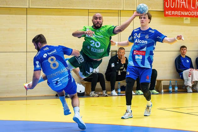 21 01 2026, xovx, Handball Test Match Handball Bundesliga, HSG Wetzlar TV Großwallstadt v l Florian Eisenträger TV Großwallstadt , Cyrill Akakpo HSG Wetzlar , Ben Connar Battermann TV Großwallstadt Wetzlar Dutenhofen Sporthalle Dutenhofen Hessen Deutschland DE