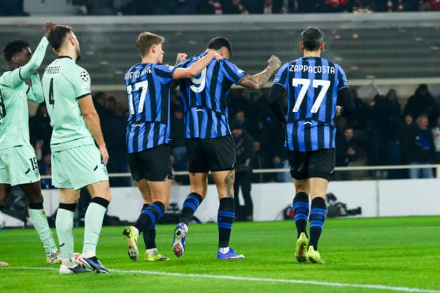 Atalanta BC v Athletic Club - UEFA Champions League 2025 26 League Phase MD7 Gianluca Scamacca, Charles De Ketelaere, and Davide Zappacosta celebrate the goal during the UEFA Champions League 2025 26 match between Atalanta BC and Athletic Club in Bergamo, Italy, on January 21, 2026, at New Balance Arena Bergamo Bergamo Italy  Copyright: xMairoxCinquettix originalFilename:cinquetti-atalanta260121_np7pL.jpg