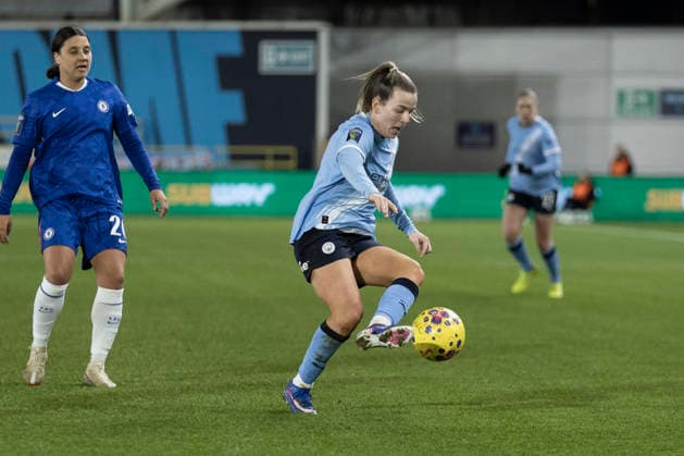 Manchester City v Chelsea - Subway Women s League Cup Semi Final Lauren Hemp 11 of Manchester City Women F.C. participates in the FA Women s League Cup match between Manchester City and Chelsea at the Joie Stadium in Manchester, England, on January 21, 2026. Manchester United Kingdom  Copyright: xMIxNewsx originalFilename:fletcher-manchest260120_npA9y.jpg