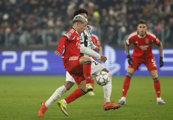 Gianluca Prestianni of SL Benfica during the Uefa Champions League 2025 26 season football match between Juventus FC and SL Benfica on 21 January 2026 at Allianz Stadium, Turin, Italy. Photo Nderim KACELI  Copyright: xNderimxKaceli IPAxSportx xipa-agency.netx xx IPA_70393945 IPA_Agency_IPA70393945