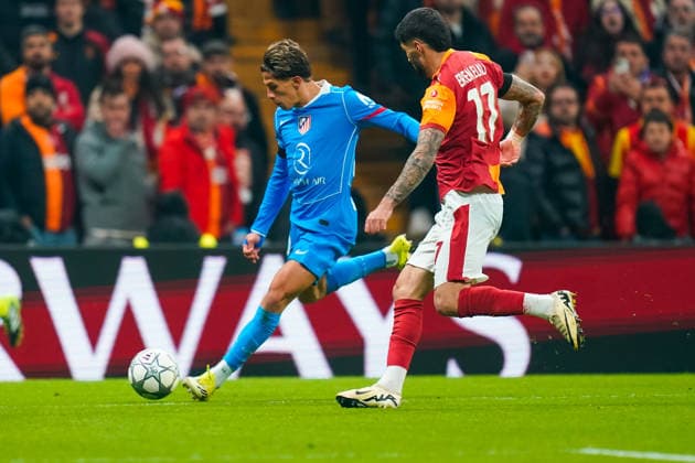 Galatasaray A.S. v Atletico de Madrid - UEFA Champions League 2025 26 League Phase MD7 Julian Alvarez of Atletico Madrid plays during the UEFA Champions League match between Galatasaray and Atletico de Madrid at Ali Sami Yen Spor Kompleksi in Istanbul, Turkey, on January 21, 2026. Istanbul Istanbul Turkey  Copyright: xYagizxGurtugx originalFilename:gurtug-galatasa260121_npQT0.jpg