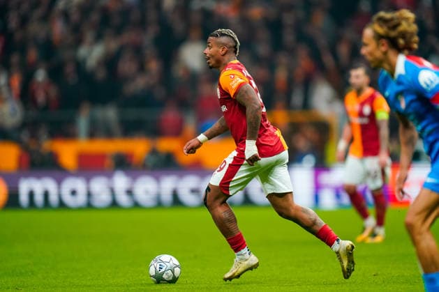 Galatasaray A.S. v Atletico de Madrid - UEFA Champions League 2025 26 League Phase MD7 Mario Lemina of Galatasaray plays during the UEFA Champions League match between Galatasaray and Atletico de Madrid at Ali Sami Yen Spor Kompleksi in Istanbul, Turkey, on January 21, 2026. Istanbul Istanbul Turkey  Copyright: xYagizxGurtugx originalFilename:gurtug-galatasa260121_npMgr.jpg