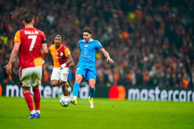 Galatasaray A.S. v Atletico de Madrid - UEFA Champions League 2025 26 League Phase MD7 Julian Alvarez of Atletico Madrid plays during the UEFA Champions League match between Galatasaray and Atletico de Madrid at Ali Sami Yen Spor Kompleksi in Istanbul, Turkey, on January 21, 2026. Istanbul Istanbul Turkey  Copyright: xYagizxGurtugx originalFilename:gurtug-galatasa260121_npRqD.jpg