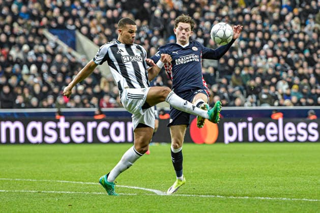Newcastle United v PSV Eindhoven UEFA Champions League Malick Thiaw of Newcastle United clears the ball from Paul Wanner of PSV Eindhoven during the UEFA Champions League match at St. James s Park, Newcastle 21 01 2026 UK Newspapers OUT Copyright: xJamiexJohnstonx FIL-22840-0275
