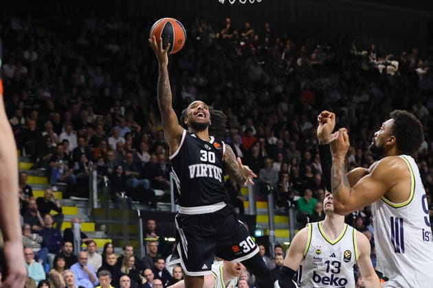 BASKET - Euroleague - Virtus Bologna vs Fenerbahce Beko Istanbul 30 Matthew MORGAN Virtus Bologna BASKETBALL - ITALIAN SERIE A Virtus Bologna vs Fenerbahce Beko Istanbul 21-01-2026 13 Tarik Biberovic Fenerbahce Beko Istanbul BASKETBALL - ITALIAN SERIE A Virtus Bologna vs Fenerbahce Beko Istanbul 21-01-2026 92 Khem Birch Fenerbahce Beko Istanbul BASKETBALL - ITALIAN SERIE A Virtus Bologna vs Fenerbahce Beko Istanbul 21-01-2026 during Virtus Bologna vs Fenerbahce Beko Istanbul, Basketball Euroleague match in Bologna, Italy, January 21 2026 Bologna Italy  Copyright: xIPAxSport ABACAx
