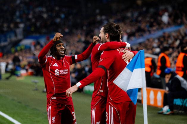 Dominik Szoboszlai of Liverpool FC celebrates with teammates after scoring his first team?s goal during the UEFA Champions League game between Olympique de Marseille and Liverpool FC at Stade Velodrome in Marseille, France. Copyright: xPaulinexFiguetx xSPPx Sportspressphoto_SPR84237