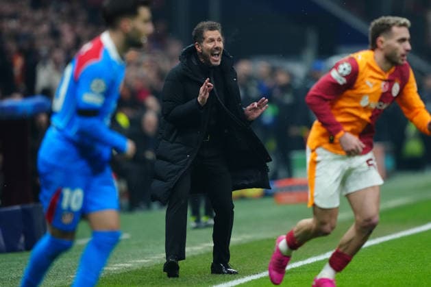 UEFA Champions League Galatasaray SK Vs Atletico de Madrid in Istanbul, Turkey - 21 Jan 2026 Diego Simeone, head coach of Atlético de Madrid gestures during the UEFA Champions League match between Galatasaray SK and Atletico de Madrid at Ali Sami Yen Sports Complex. Final score Galatasaray 1 : 1 Atletico de Madrid Istanbul Turkey Copyright: xGokhanxTanerx xSOPAxImagesx GTANER_SOPAImages_GSvATM_Champions-League_Istanbul_TUR_21012026_00035
