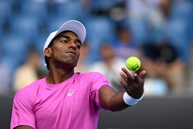 TENNIS AUSTRALIAN OPEN, Nishesh Basavareddy of the USA in action during the Men™s 2nd round match against Karen Khachanov of Russia on day 5 of the 2026 Australian Open tennis tournament at Melbourne Park in Melbourne, Wednesday, January 22, 2026. ( NO ARCHIVING MELBOURNE VICTORIA AUSTRALIA  Copyright: xLUKASxCOCHx 20260122122502940870