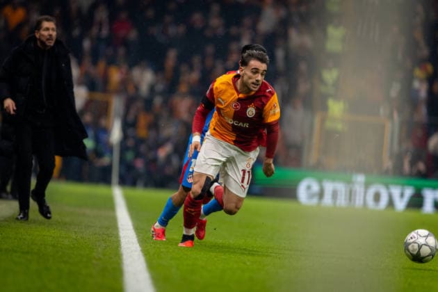 Galatasaray vs Atletico Madrid UEFA Champions League 2025-26 MD7 Yunus Akgun of Galatasaray SK runs for the ball. Galatasaray SK and Atletico Madrid faced each other at UEFA Champions League 2025 26 League Phase MD7. The match took place in Ali Sami Yen Rams Park Stadium on january 21, 2026. Istanbul Istanbul Turkey Copyright: xBurakxBasturkx