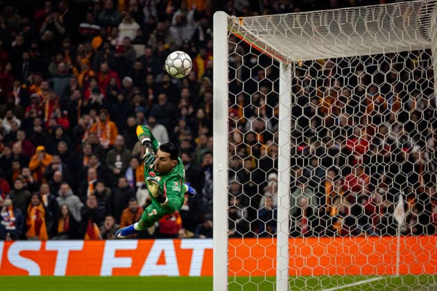 Galatasaray vs Atletico Madrid UEFA Champions League 2025-26 MD7 Ugurcan CakÄ±r of Galatasaray SKmakes a save during the match. Galatasaray SK and Atletico Madrid faced each other at UEFA Champions League 2025 26 League Phase MD7. The match took place in Ali Sami Yen Rams Park Stadium on january 21, 2026. Istanbul Istanbul Turkey Copyright: xBurakxBasturkx