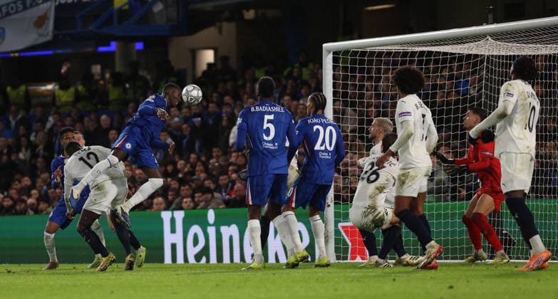 . - Chelsea v Pafos, UEFA Champions League 2025 26, League Phase, Stamford Bridge Stadium, London, England. - 21st January 2026. (C) Alex Ferrelly Crystal Pix (C) Daniel Weir Crystal Pix GOAL 1-0, Moises Caicedo of Chelsea scores a goal to put Chelsea 1-0 ahead against Pafos. - Chelsea v Pafos, UEFA Champions League 2025 26, League Phase, Stamford Bridge Stadium, London, England. - 21st January 2026. (C) Alex Ferrelly Crystal Pix London England United Kingdom Copyright: xAlexxFerrellyx CP_Chelsea_Pafos_210126_AF_74
