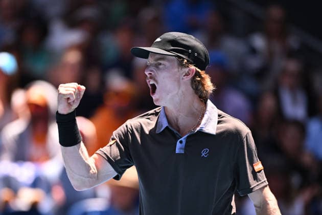 TENNIS AUSTRALIAN OPEN, Dane Sweeny of Australia recats during the Men™s 2nd round match against Ben Shelton of the USA on day 5 of the 2026 Australian Open tennis tournament at Melbourne Park in Melbourne, Wednesday, January 22, 2026. ( NO ARCHIVING MELBOURNE VICTORIA AUSTRALIA  Copyright: xJAMESxROSSx 20260122188476883871
