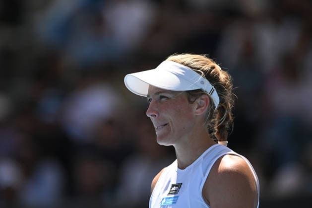 TENNIS AUSTRALIAN OPEN, Maddison Inglis of Australia during the Women™s 2nd round match against Laura Siegemund of Germany on day 5 of the 2026 Australian Open tennis tournament at Melbourne Park in Melbourne, Wednesday, January 22, 2026. ( NO ARCHIVING MELBOURNE VICTORIA AUSTRALIA  Copyright: xLUKASxCOCHx 20260122151651040461