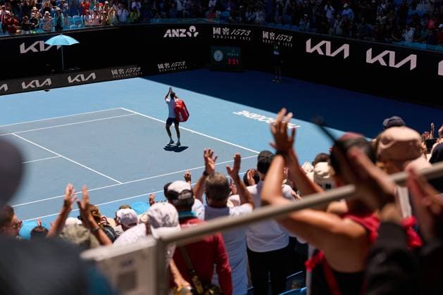 Lorenzo Sonego of Italy thanks the fans after his second round loss Australian Open tennis tournament, Day Five, Melbourne Park, Australia - 22 Jan 2026Melbourne Melbourne Park Victoria (VIC) Australia  Copyright: xRachelxBach Shutterstockx 16371208at