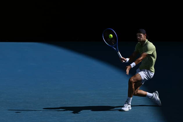 TENNIS AUSTRALIAN OPEN, Stan Wawrinka of Switzerland in action during the Men™s 2nd round match against Arthur Gea of France on day 5 of the 2026 Australian Open tennis tournament at Melbourne Park in Melbourne, Wednesday, January 22, 2026. ( NO ARCHIVING MELBOURNE VICTORIA AUSTRALIA  Copyright: xJAMESxROSSx 20260122118295568114