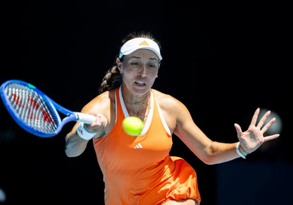 (260122) -- MELBOURNE, Jan. 22, 2026 -- Jessica Pegula of the United States hits a return during the women s singles 2nd round match against McCartney Kessler of the United State at the Australian Open tennis tournament in Melbourne, Australia, Jan. 22, 2026. (Photo by Xinhua) (SP)AUSTRALIA-MELBOURNE-TENNIS-AUSTRALIAN OPEN-WOMEN S SINGLES HuxJingchen 