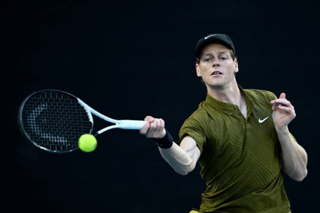 TENNIS AUSTRALIAN OPEN, Jannik Sinner of Italy in action during of his Men™s 2nd round match against James Duckworth of Australia on day 5 of the 2026 Australian Open tennis tournament at Melbourne Park in Melbourne, Wednesday, January 22, 2026. ( NO ARCHIVING MELBOURNE VICTORIA AUSTRALIA  Copyright: xJOELxCARRETTx 20260122151964984776