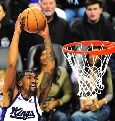 (260122) -- SACRAMENTO, Jan. 22, 2026 -- Sacramento Kings Malik Monk dunks during the 2025-2026 NBA, Basketball Herren, USA regular season basketball game between Sacramento Kings and Toronto Raptors in Sacramento, the United States, Jan. 21, 2026. ) (SP)U.S.-SACRAMENTO-BASKETBALL-NBA-KINGS VS RAPTORS WuxXiaoling 