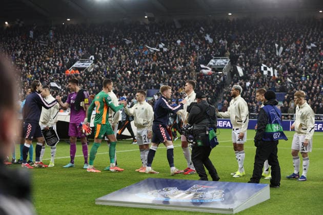 Newcastle Upon Tyne, England, 21st January 2026. General view during the Newcastle United vs PSV Eindhoven UEFA Champions League match at St. James Park, Newcastle Upon Tyne. Picture credit should read: Nigel Roddis Sportimage EDITORIAL USE ONLY. No use with unauthorised audio, video, data, fixture lists, club league logos or live services. Online in-match use limited to 120 images, no video emulation. No use in betting, games or single club league player publications. SPI_076_NR_NEWC_PSV SPI-4467-0076