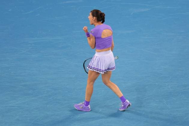 Sorana Cirstea of Romania wins the second set during her second round match Australian Open tennis tournament, Day Five, Melbourne Park, Australia - 22 Jan 2026Melbourne Melbourne Park Victoria (VIC) Australia  Copyright: xRachelxBach Shutterstockx 16371208dj
