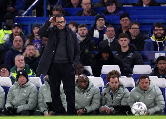 London, England, 21st January 2026. Liam Rosenior manager of Chelsea during the Chelsea vs Pafos FC UEFA Champions League match at Stamford Bridge, London. Picture credit should read: David Klein Sportimage EDITORIAL USE ONLY. No use with unauthorised audio, video, data, fixture lists, club league logos or live services. Online in-match use limited to 120 images, no video emulation. No use in betting, games or single club league player publications. PI_091_DK_CHELSEA_PAFOS SPI-4466-0091