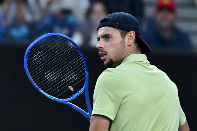 TENNIS AUSTRALIAN OPEN, Arthur Gea of France during the Men™s 2nd round match against Stan Wawrinka of Switzerland on day 5 of the 2026 Australian Open tennis tournament at Melbourne Park in Melbourne, Wednesday, January 22, 2026. ( NO ARCHIVING MELBOURNE VICTORIA AUSTRALIA  Copyright: xJAMESxROSSx 20260122156394580896