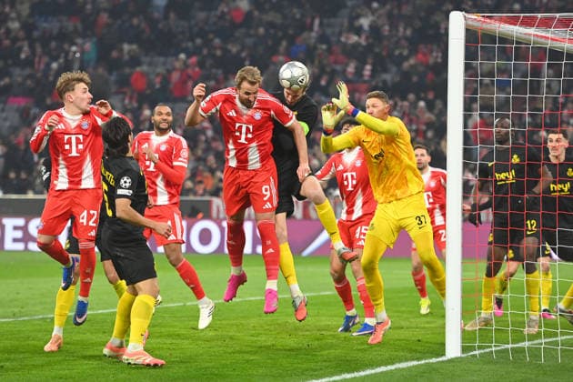 Goal Harry KANE Bayern Muenchen to 1 0, header,action,duel against Christian BURGESS Saint Gilloise and goalkeeper Kjell SCHERPEN Saint Gilloise ,penalty area scene football Champions League,season 2025 26, league phase FC Bayern Muenchen Royale Union Saint Gilloise 2 0 on 21 01 2026