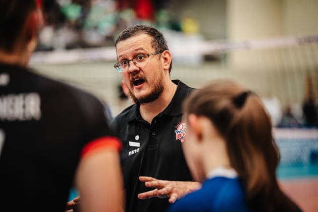 Volleyball Women Season 2025 2026 Volleyball Bundesliga ETV Hamburger Volksbank Volleys vs USC Münster 22 01 2026 Coach Markus Friedrich ETV Hamburger Volksbank Volleys Hamburg Sporthalle Hoheluft Hamburg Germany
