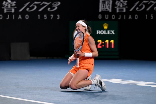 TENNIS AUSTRALIAN OPEN, Nikola Bartunkova of Czechia celebrates match point during the Women™s 2nd round match against Belinda Bencic of Switzerland on day 5 of the 2026 Australian Open tennis tournament at Melbourne Park in Melbourne, Wednesday, January 22, 2026. ( NO ARCHIVING MELBOURNE VICTORIA AUSTRALIA  Copyright: xLUKASxCOCHx 20260122192161803880