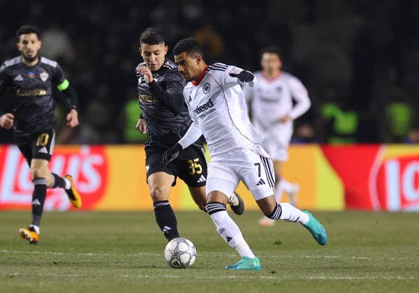 21 01 2026, Football UEFA Champions League, Qarabag Agdam FK Eintracht Frankfurt, v l , Pedro Bicalho Qarabag Agdam FK , Ansgar Knauff Eintracht Frankfurt DFL DFB REGULATIONS PROHIBIT ANY USE OF PHOTOGRAPHS AS IMAGE SEQUENCES AND OR QUASI VIDEO xdcx Copyright: HMBxMedia Claus