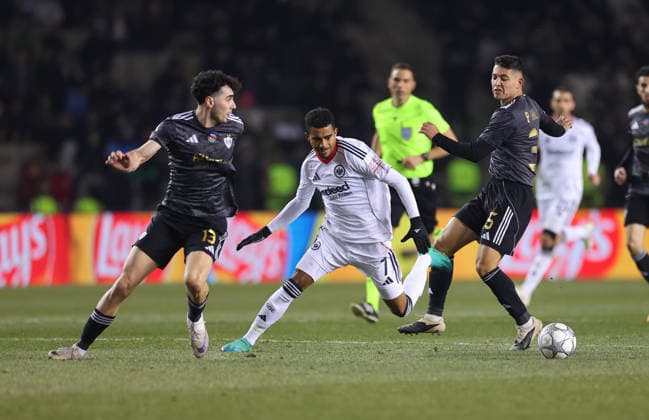 21 01 2026, Football UEFA Champions League, Qarabag Agdam FK Eintracht Frankfurt, v l , Bahlul Mustafazada Qarabag Agdam FK , Ansgar Knauff Eintracht Frankfurt , Pedro Bicalho Qarabag Agdam FK DFL DFB REGULATIONS PROHIBIT ANY USE OF PHOTOGRAPHS AS IMAGE SEQUENCES AND OR QUASI VIDEO xdcx Copyright: HMBxMedia Claus