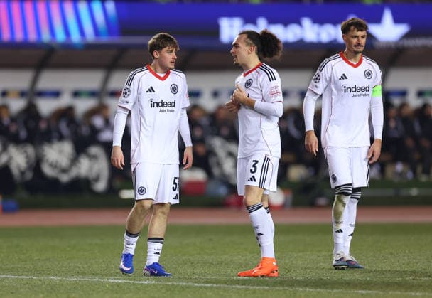 21 01 2026, Football UEFA Champions League, Qarabag Agdam FK Eintracht Frankfurt, v l , Alexander Staff Eintracht Frankfurt , Arthur Theate Eintracht Frankfurt DFL DFB REGULATIONS PROHIBIT ANY USE OF PHOTOGRAPHS AS IMAGE SEQUENCES AND OR QUASI VIDEO xdcx Copyright: HMBxMedia Claus